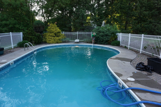 How to perform the pool cleaning process